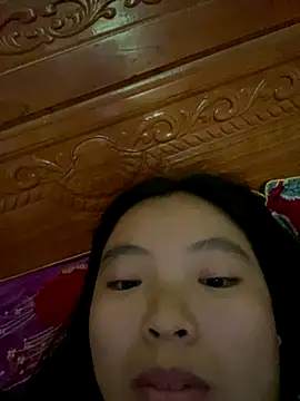 viluna online show from December 5, 2025, 4:22 am