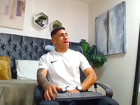 adrian ray online show from October 3, 2025, 6:09 pm