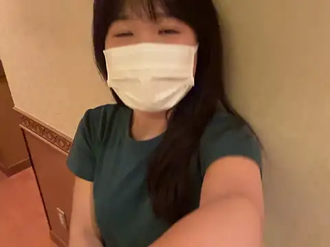 Snapshot of hikiwarinatto_xoxo chatting on October 8, 2025, 1:01 pm hikiwarinatto xoxo online show from October 8, 2025, 1:01 pm