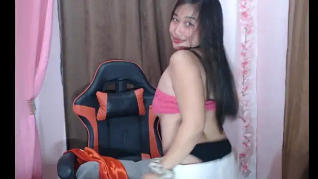 Snapshot of Chubby_HotLady chatting on October 14, 2025, 12:39 pm Chubby HotLady online show from October 14, 2025, 12:39 pm