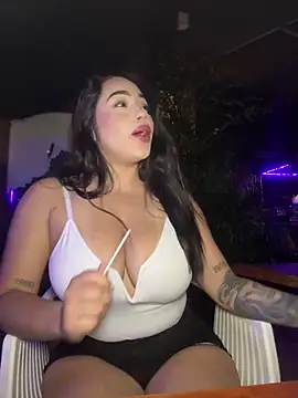 Snapshot of SofiaWildee chatting on February 5, 2026, 1:45 am SofiaWildee online show from February 5, 2026, 1:45 am