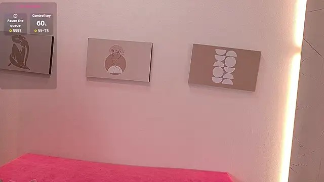Snapshot of SofiaWildee chatting on October 6, 2025, 9:15 pm SofiaWildee online show from October 6, 2025, 9:15 pm
