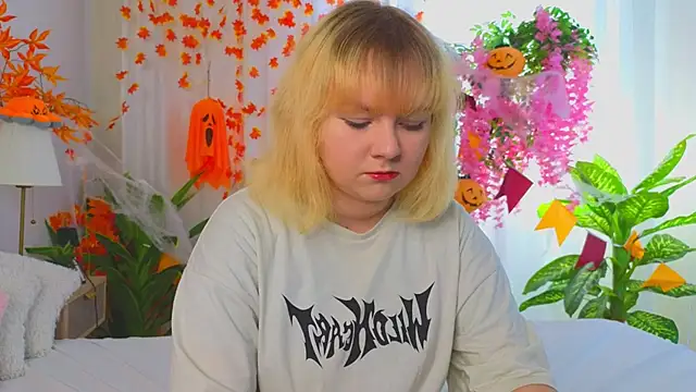 DianaJacobs online show from November 8, 2025, 11:25 am