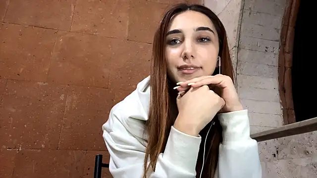 LinaMour online show from September 8, 2025, 10:20 pm