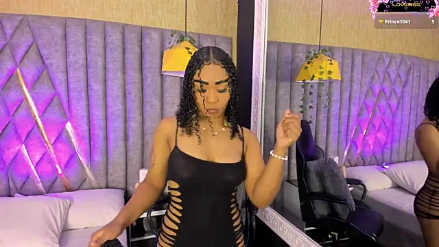 SkylerBloomm online show from March 31, 2026, 4:03 am