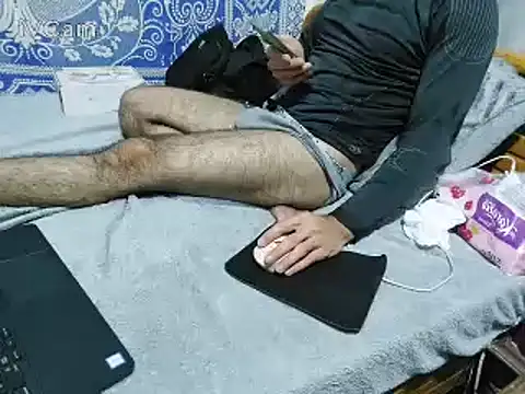 Snapshot of yazinyazin1 chatting on February 13, 2026, 7:58 pm yazinyazin1 online show from February 13, 2026, 7:58 pm