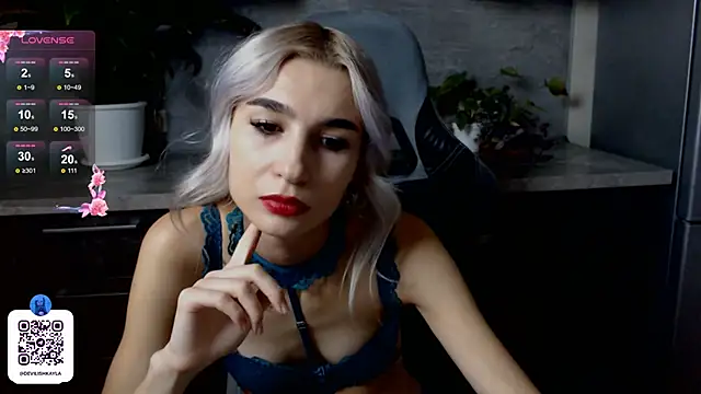 DevilishKayla online show from October 9, 2025, 2:17 pm