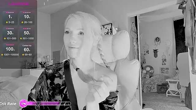 Talulaa online show from September 14, 2025, 12:33 am