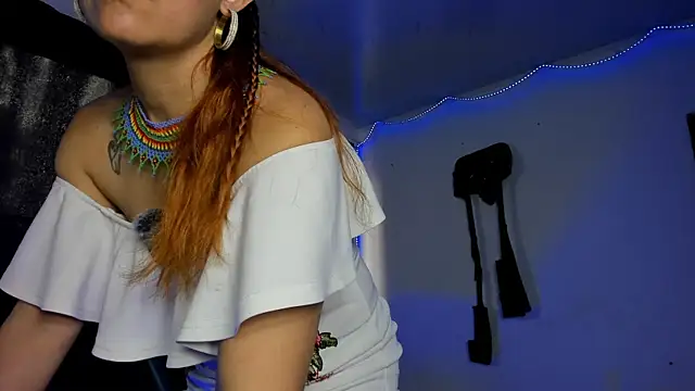 agatha walter  online show from November 28, 2025, 6:52 pm