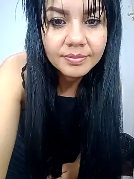 SaraNixx online show from September 19, 2025, 1:09 am