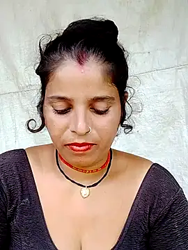 Snapshot of Manvi_tyagi chatting on September 18, 2025, 6:38 am Manvi tyagi online show from September 18, 2025, 6:38 am