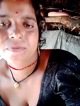 Snapshot of Manvi_tyagi chatting on September 10, 2025, 5:39 am Manvi tyagi online show from September 10, 2025, 5:39 am
