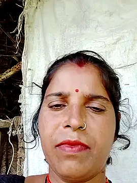 Snapshot of Manvi_tyagi chatting on September 15, 2025, 9:21 am Manvi tyagi online show from September 15, 2025, 9:21 am