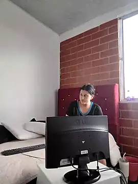 Eva Clark01 online show from September 14, 2025, 9:04 pm