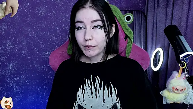 MargarettRose online show from July 14, 2026, 1:27 am