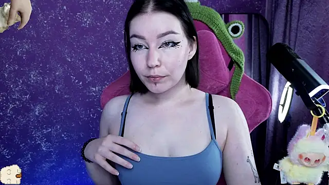 MargarettRose online show from July 13, 2026, 3:06 am