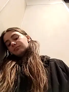 freakylittlebitch69 online show from September 19, 2025, 12:09 pm