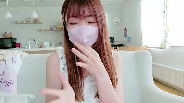 Snapshot of SUZU_1201 chatting on February 8, 2026, 2:20 am SUZU 1201 online show from February 8, 2026, 2:20 am