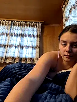 Snapshot of YoungLiisaxx chatting on November 3, 2025, 3:48 pm YoungLiisaxx online show from November 3, 2025, 3:48 pm