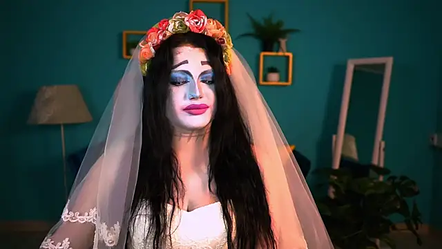 NaomiWilsons online show from October 30, 2025, 10:24 am