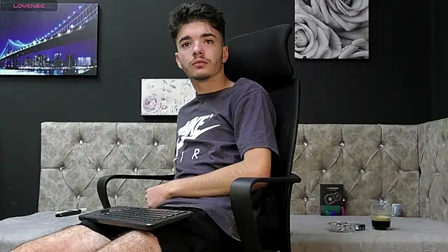 LextasyScott online show from September 21, 2025, 5:01 am