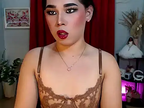 Snapshot of Kiethmadison_Miller chatting on November 12, 2025, 6:28 am Kiethmadison Miller online show from November 12, 2025, 6:28 am