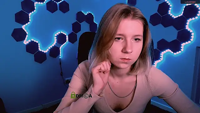 gloria bubble online show from November 22, 2025, 10:47 am