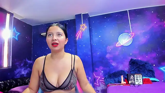 Thalia Cortea online show from October 14, 2025, 3:01 pm