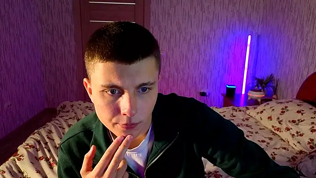 Denisx444 online show from October 13, 2025, 4:47 am