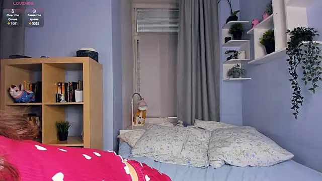 AntonettaTarring online show from October 21, 2025, 6:57 am