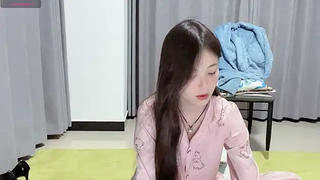 nuonuo321 online show from October 23, 2025, 10:36 am