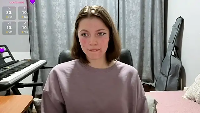 CutieAnny online show from June 4, 2026, 7:40 pm