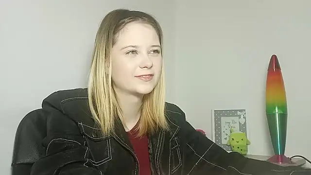 LydiaYoung online show from October 13, 2025, 6:09 pm