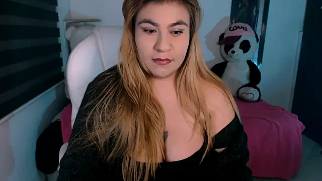 Sharonmendez online show from November 28, 2025, 3:17 am