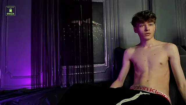 Snapshot of Kevin_Garsia chatting on October 1, 2025, 4:17 am Kevin Garsia online show from October 1, 2025, 4:17 am