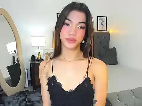 Snapshot of CassieSommereux chatting on October 6, 2025, 6:03 am CassieSommereux online show from October 6, 2025, 6:03 am