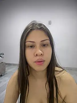 Layla fontainex x online show from July 17, 2026, 2:14 pm