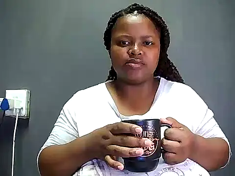 MegaBustyQueen online show from September 10, 2025, 9:25 pm