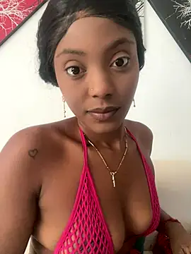 zaracollins01 online show from September 29, 2025, 2:01 pm