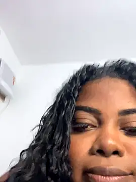 LunaSthena online show from November 20, 2025, 11:03 pm