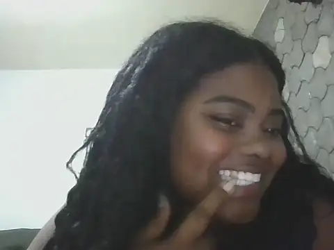 LunaSthena online show from October 30, 2025, 12:42 am