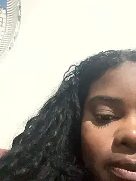 LunaSthena online show from January 8, 2026, 1:22 am