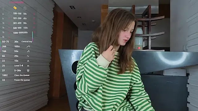 Snapshot of DongMolt chatting on September 14, 2025, 5:46 pm DongMolt online show from September 14, 2025, 5:46 pm