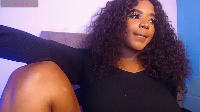 Mimi Gil online show from November 30, 2025, 1:17 am