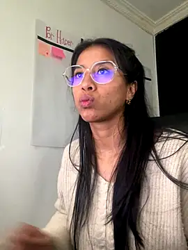 Snapshot of Incognitegirl chatting on September 17, 2025, 8:55 pm Incognitegirl online show from September 17, 2025, 8:55 pm