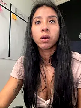 Snapshot of Incognitegirl chatting on September 24, 2025, 2:56 pm Incognitegirl online show from September 24, 2025, 2:56 pm