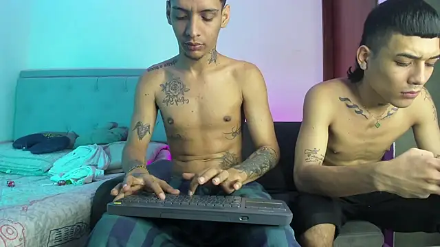 twinkDuohot online show from April 1, 2026, 12:13 am