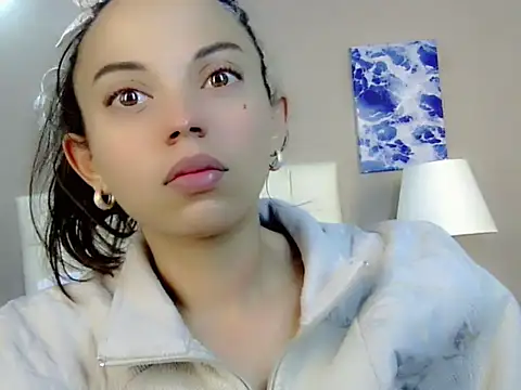 Snapshot of Perla_vonrose chatting on September 18, 2025, 12:30 pm Perla vonrose online show from September 18, 2025, 12:30 pm