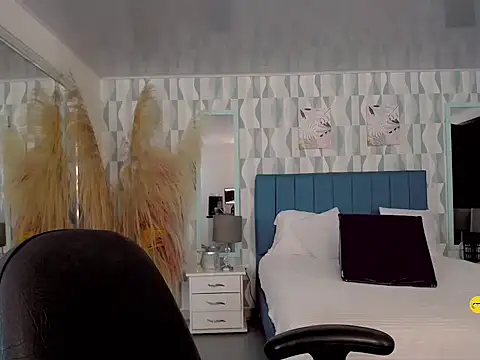 Snapshot of Perla_vonrose chatting on September 17, 2025, 12:07 pm Perla vonrose online show from September 17, 2025, 12:07 pm