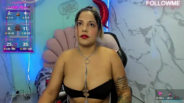 Snapshot of tiana_breeze chatting on September 11, 2025, 2:44 am tiana breeze online show from September 11, 2025, 2:44 am